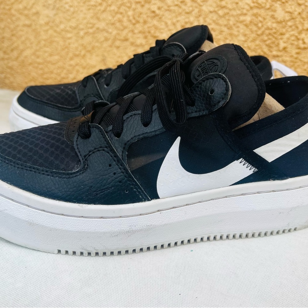 Nike Women’s Low-Top Sneakers in Black and White